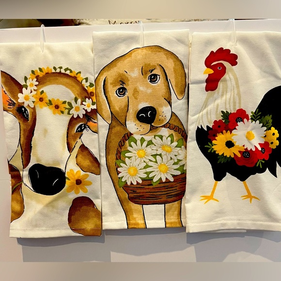 Other - ‼️ $5 ‼️ 3 Cute Spring Kitchen Towels